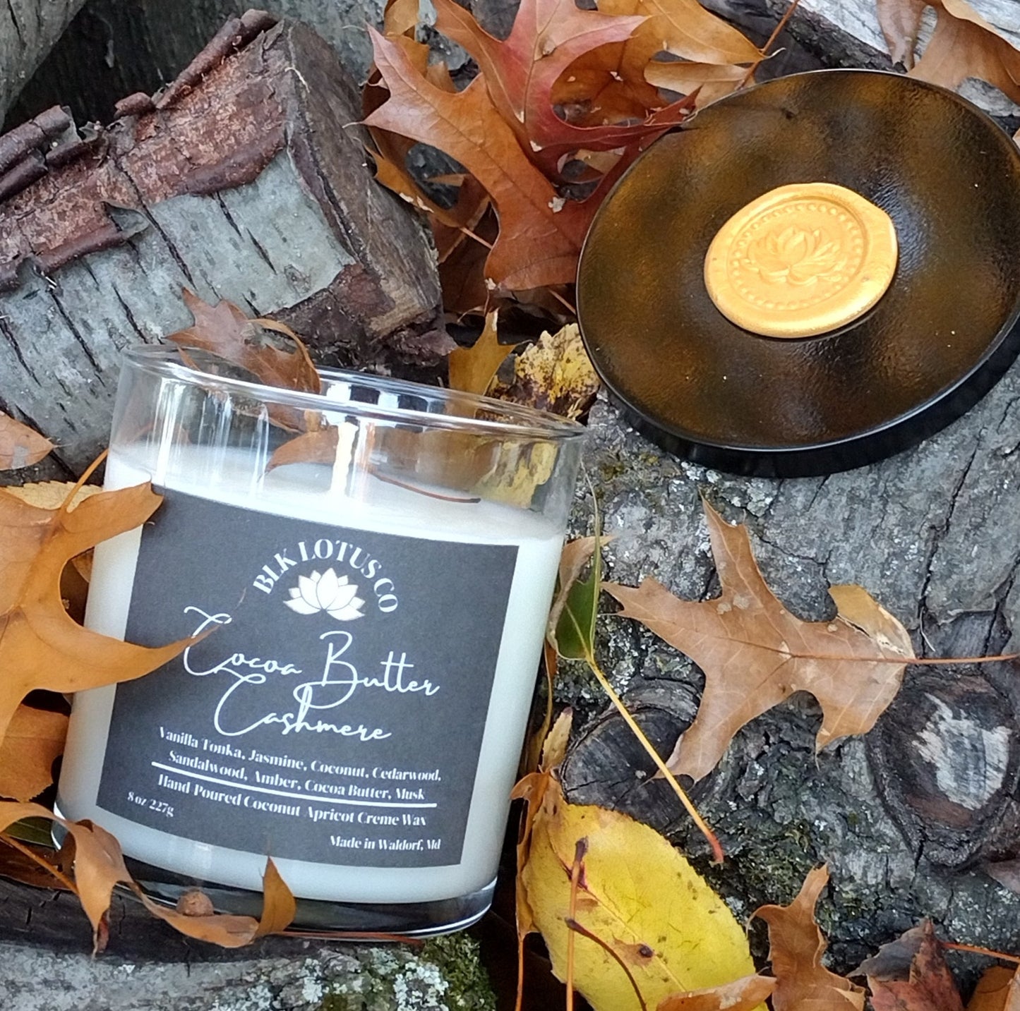 8oz Cocoa Butter Cashmere Delight: Hand-Poured Luxury Candle