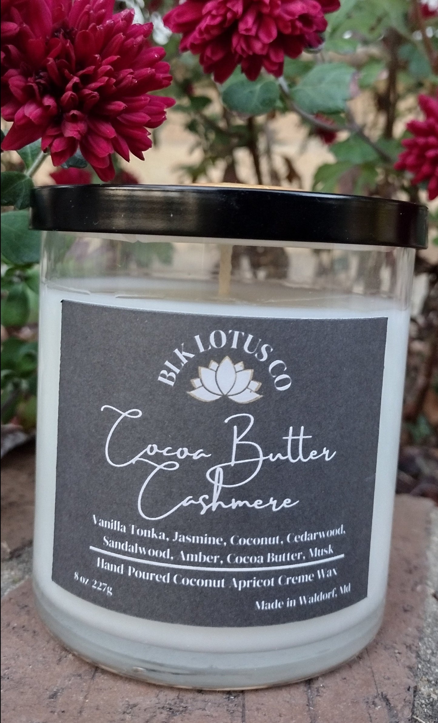 8oz Cocoa Butter Cashmere Delight: Hand-Poured Luxury Candle