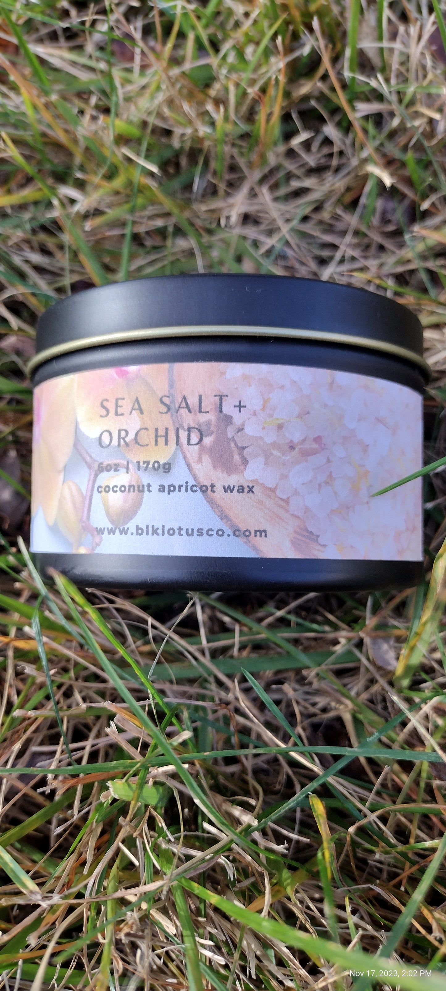 Sea Salt & Orchid Elegance: 6 oz Black Tin Coco Apricot Wax Candle with Wooden Wick